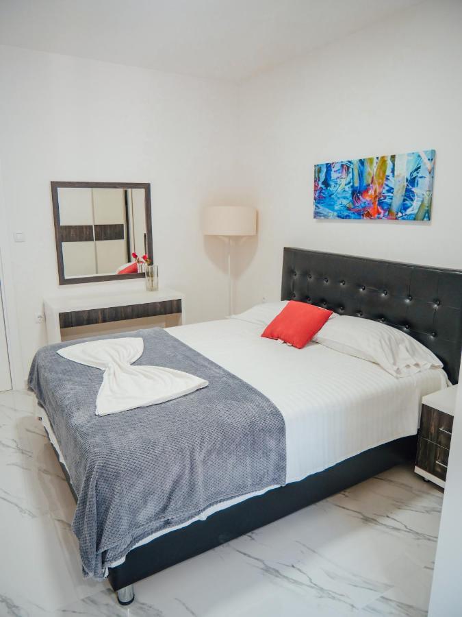 Apartments Gjenashaj Ούλτσιν Εξωτερικό φωτογραφία